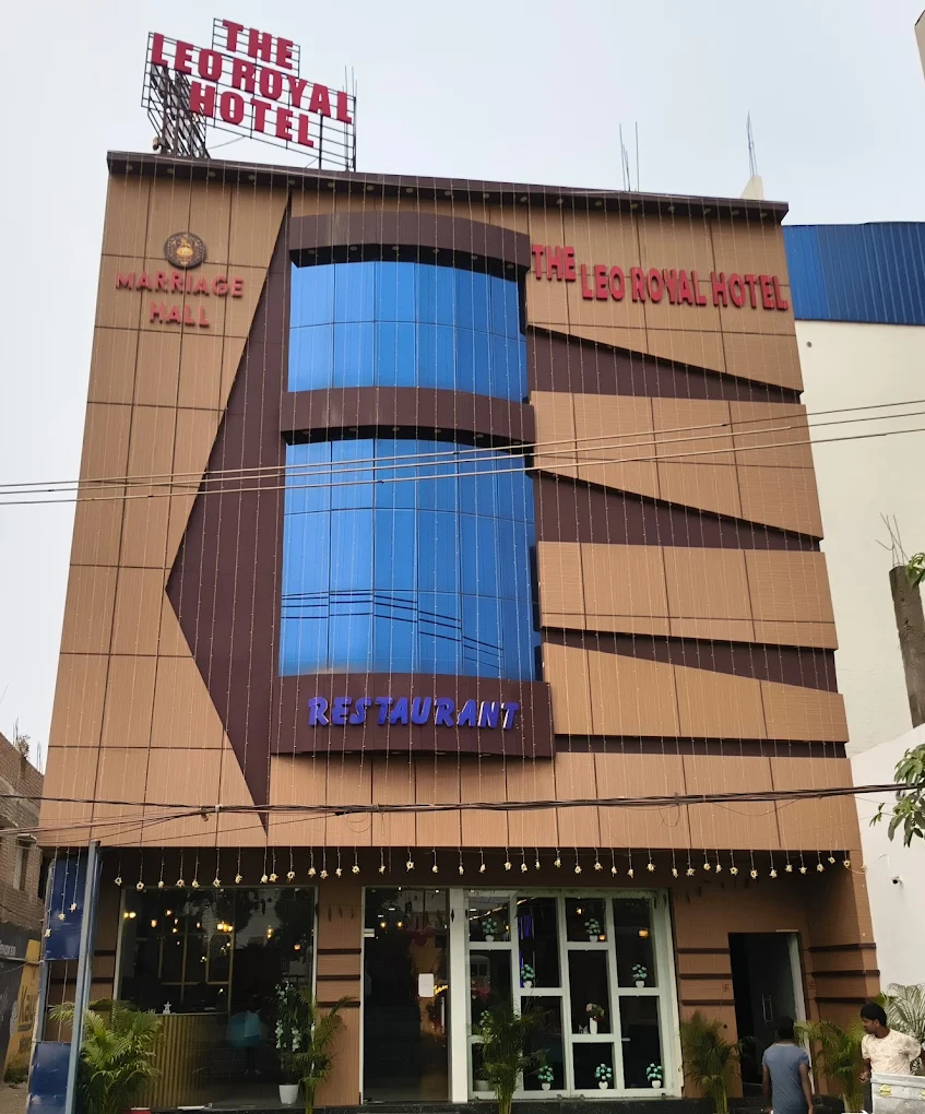 The Leo Royal Facade